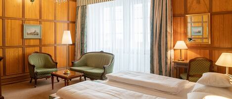 Chambre Double | Minibar, coffres-forts dans les chambres, décoration personnalisée