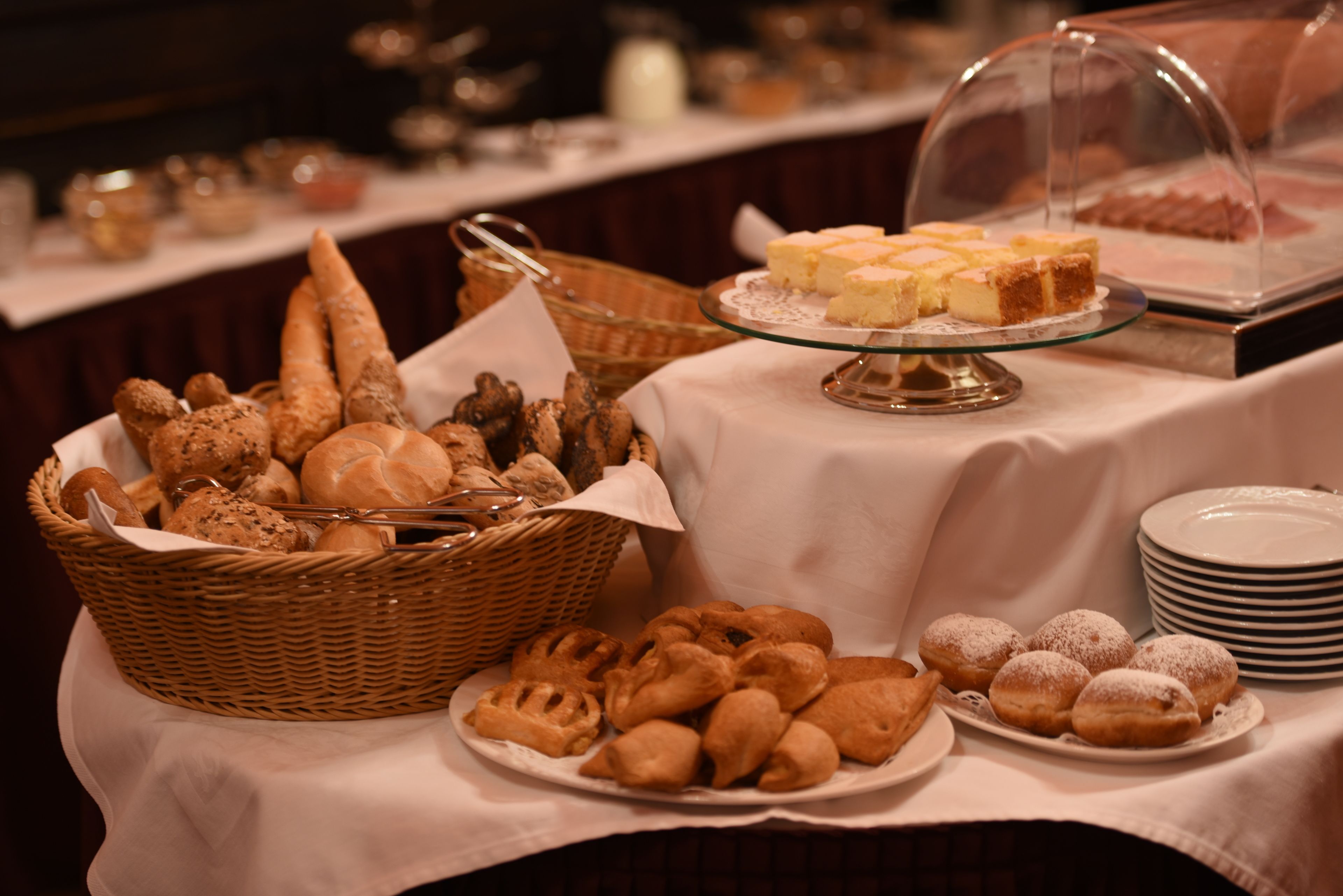 daily buffet breakfast (eur 25 per person)