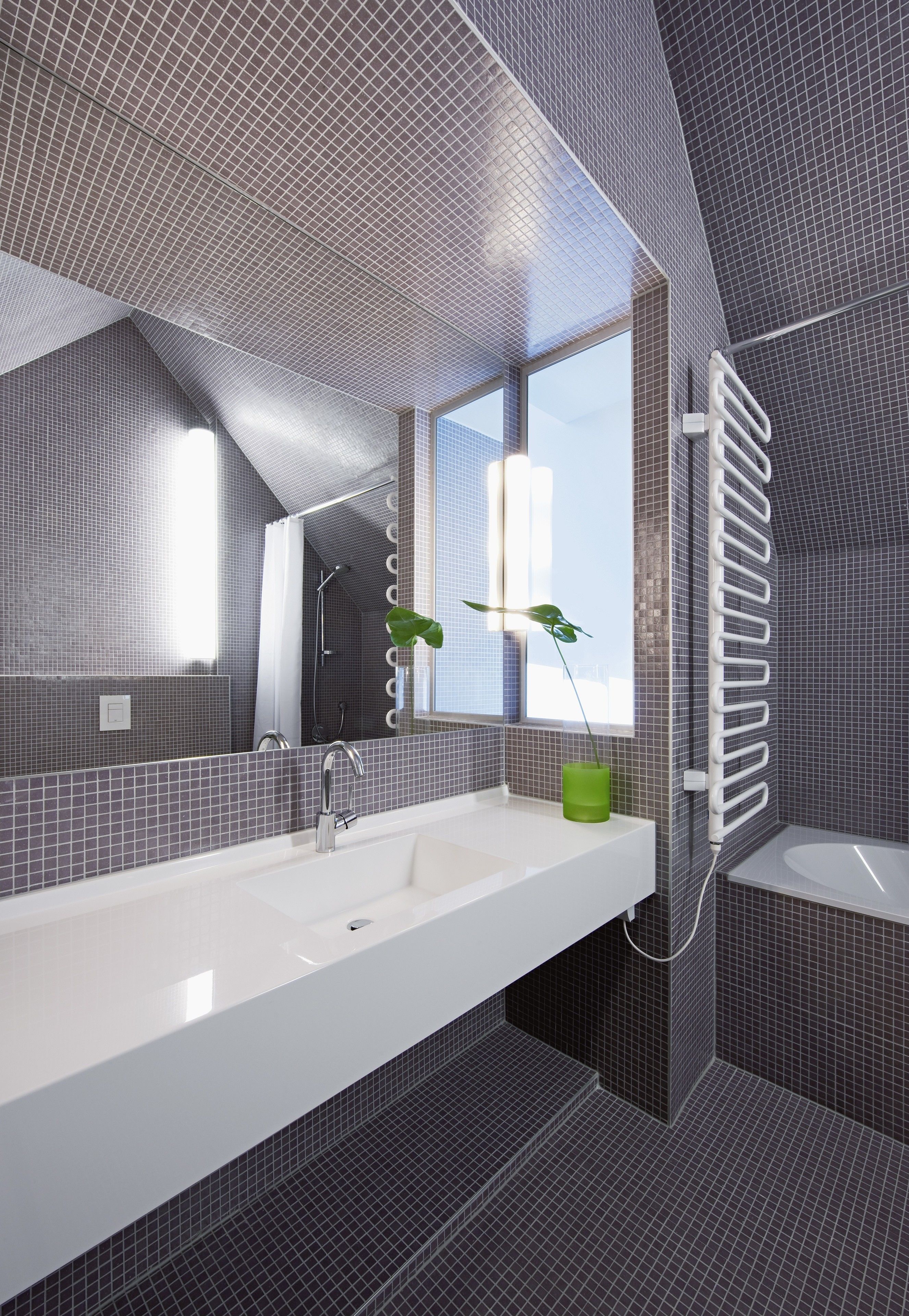 studio suite, city view (penthouse) | bathroom | free toiletries, hair dryer, slippers, towels