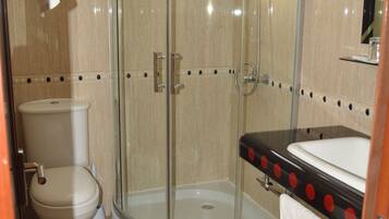 Shower, towels
