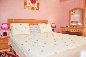 Free WiFi, bed sheets