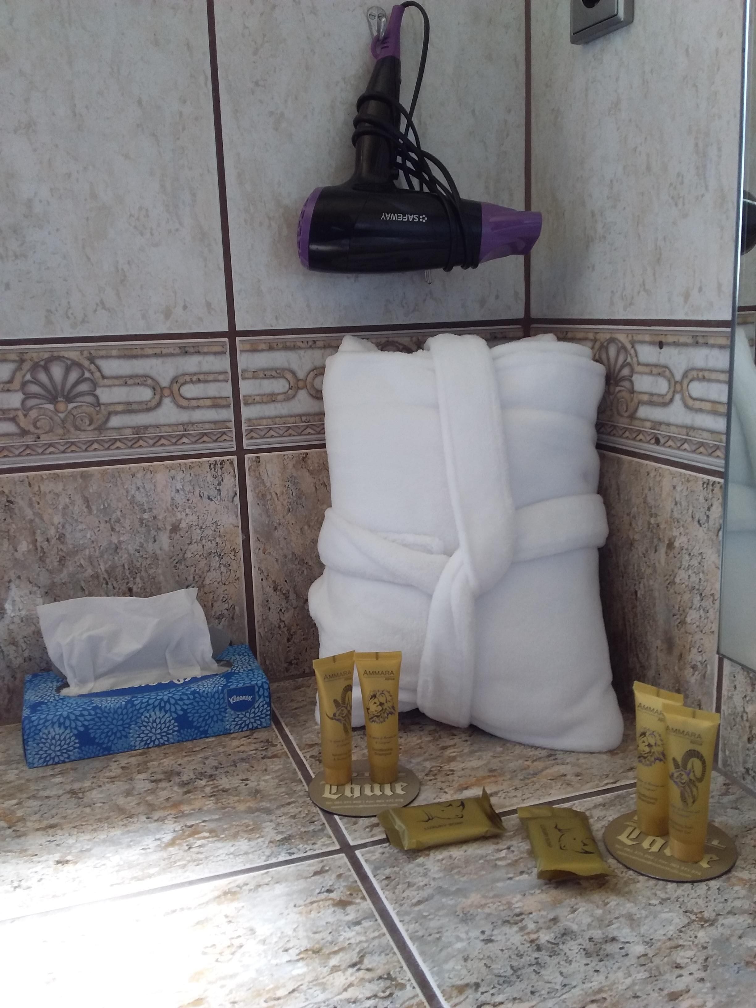 twin room | minibar, in-room safe, desk, laptop workspace