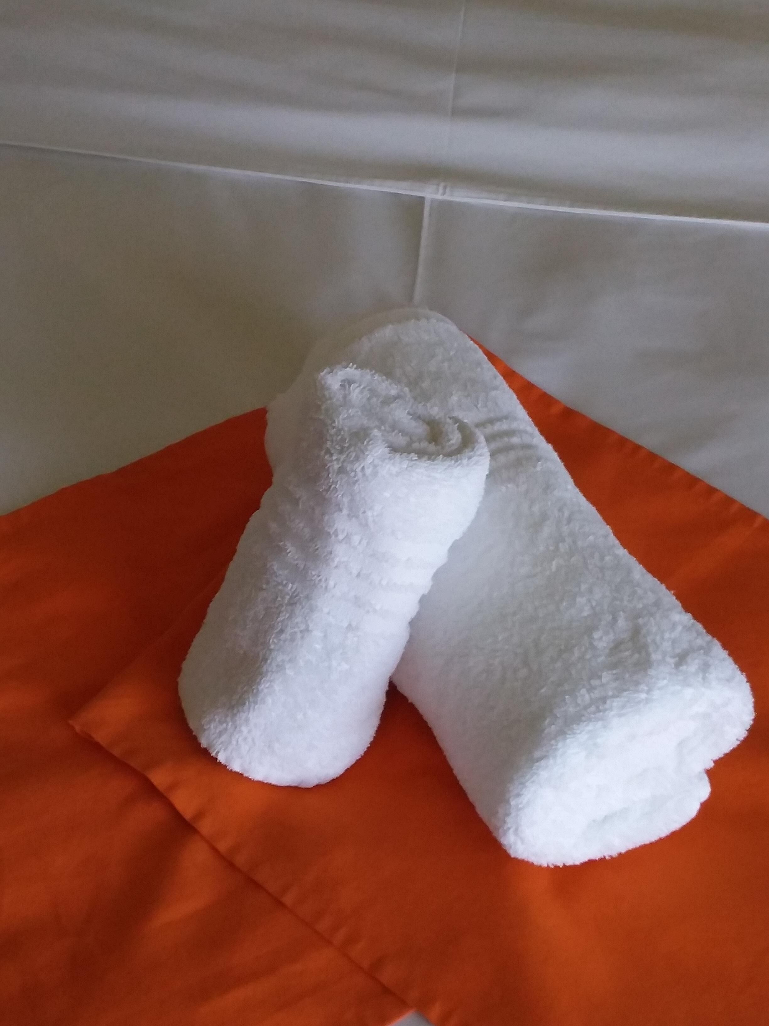 family room | minibar, in-room safe, desk, laptop workspace