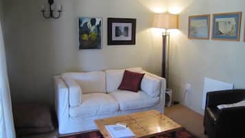 Wilde Als Suite - Apartment for 2 | Living area | Flat-screen TV