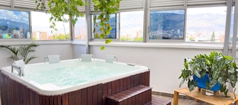 Hotel Bolivariana Plaza Medellin