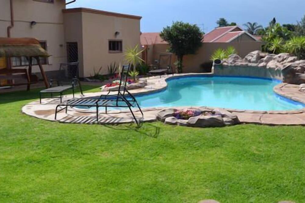 Augusta Villa St Pio Guest House