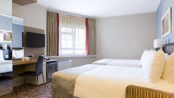 Double Room with Two Double Beds | 1 bedroom, in-room safe, desk, blackout curtains