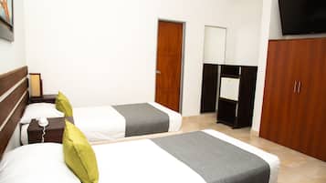 Standaard Twin kamer | Hypoallergeen beddengoed, een bureau, gratis wifi, beddengoed
