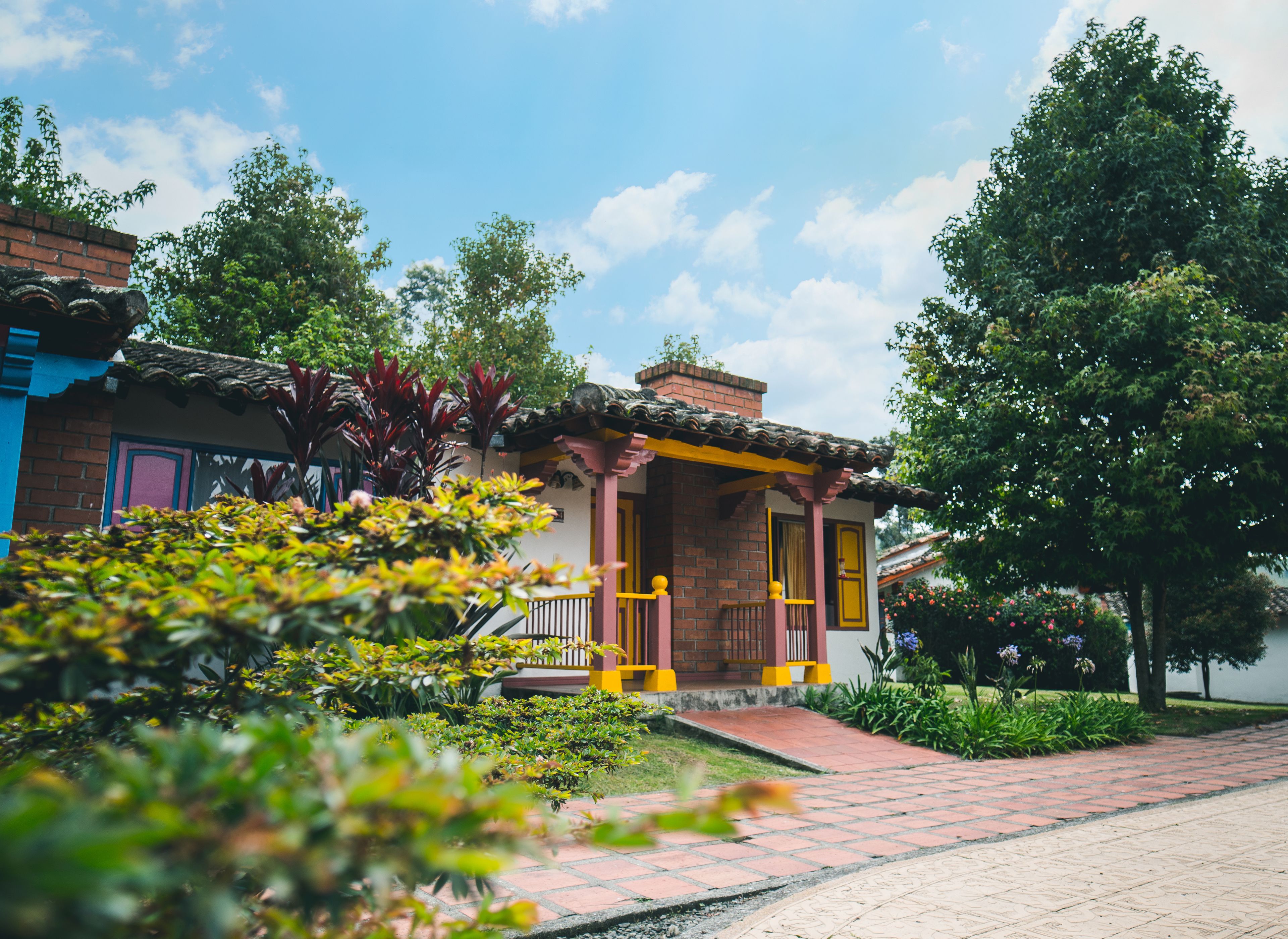 soundproofing, free wifi, bed sheets