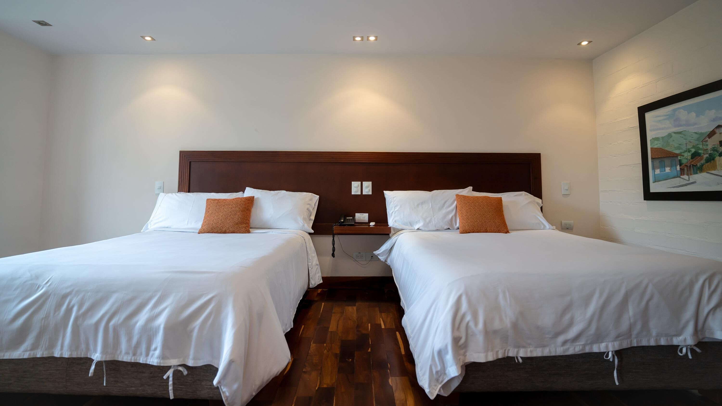 Sistema de insonorización, wifi gratis y ropa de cama 