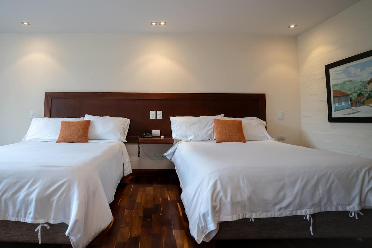 Soundproofing, free WiFi, bed sheets