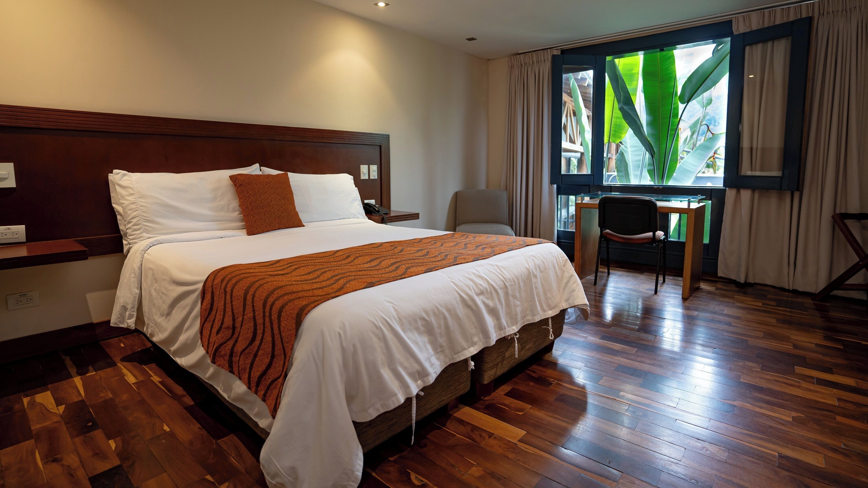 Sistema de insonorización, wifi gratis y ropa de cama 