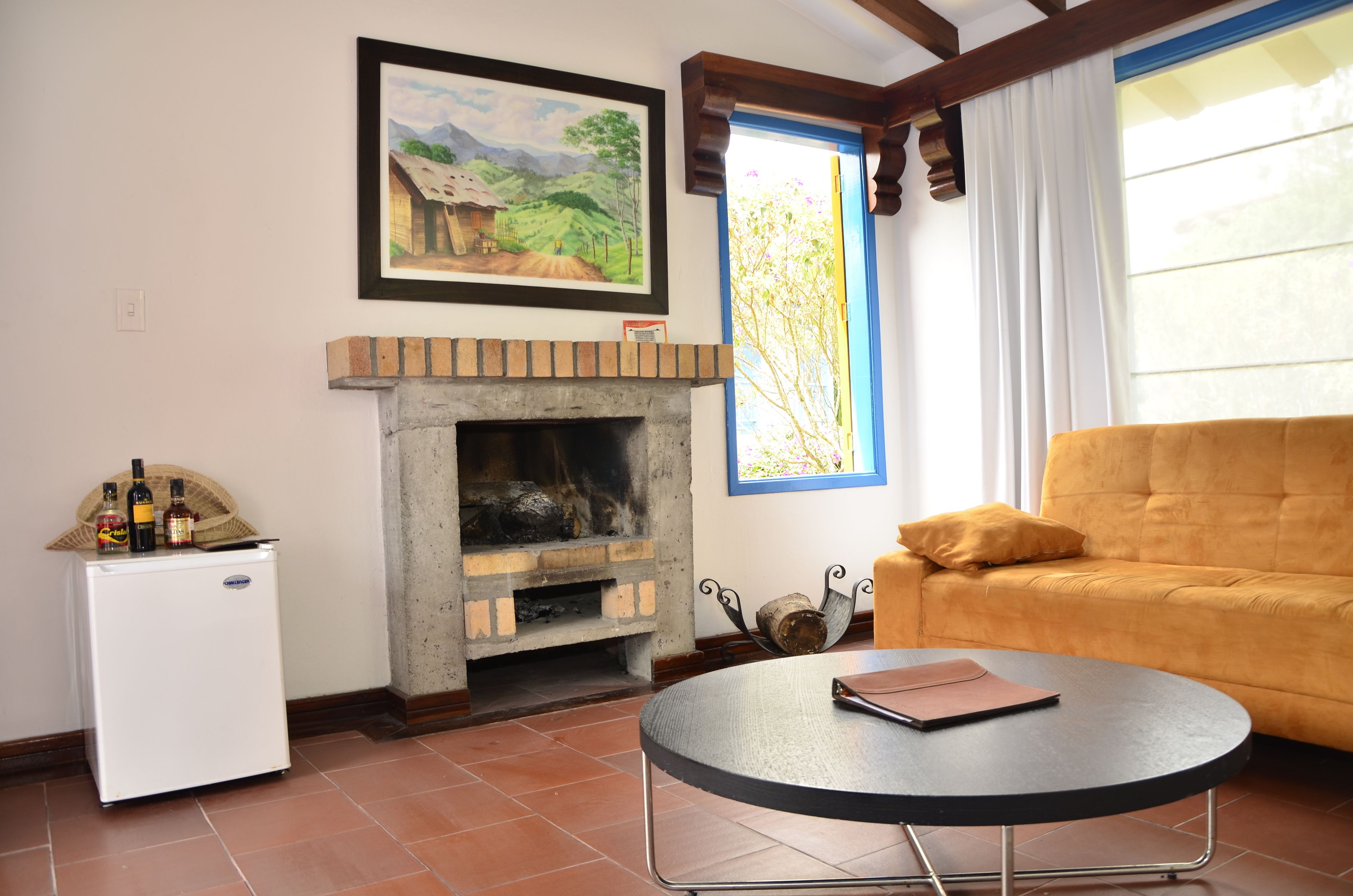 soundproofing, free wifi, bed sheets