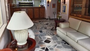 Unclassified image, 4 of 27, button - Hotel California Pacho (Pacho)