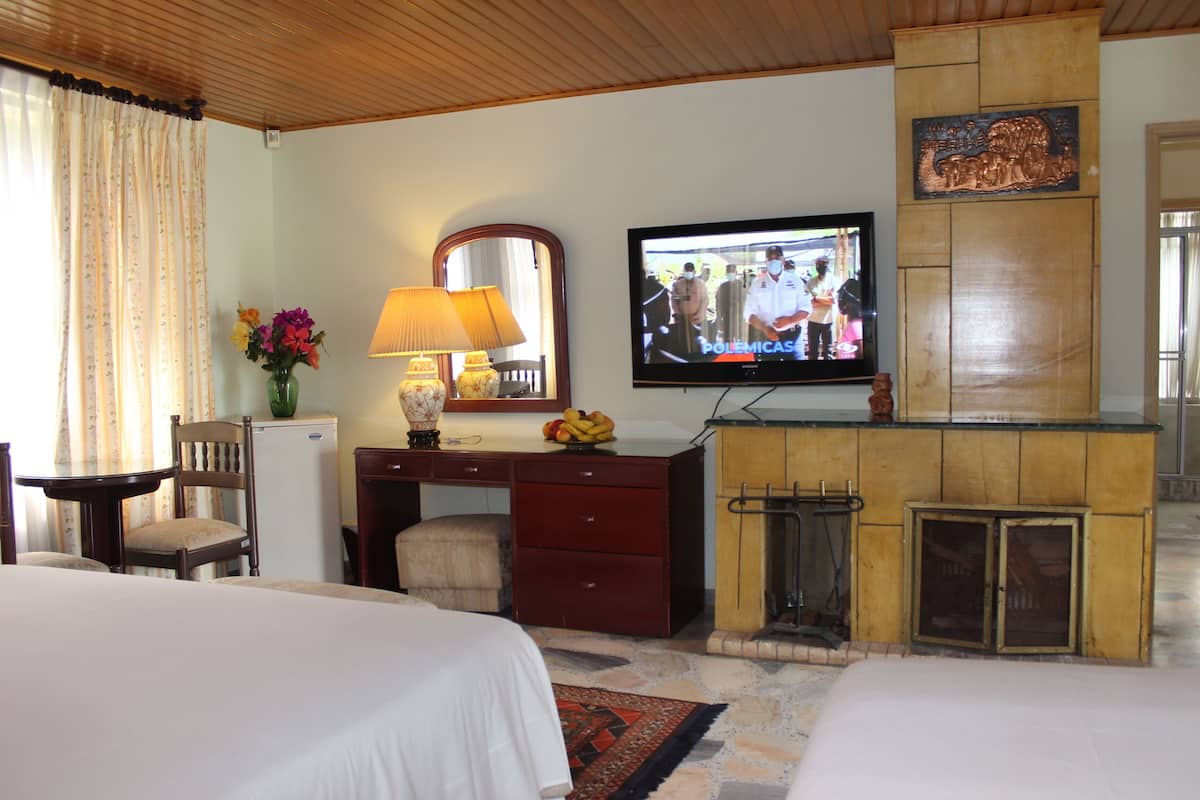 Een minibar, gratis wifi, beddengoed