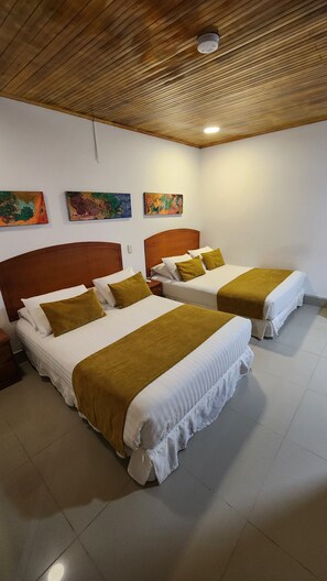 Quadruple Room, 2 Double Beds | Minibar, in-room safe, iron/ironing board, free WiFi - Hotel Tayrona Rodadero (Santa Marta)