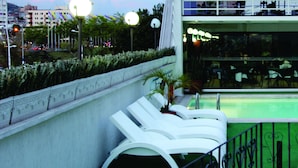 미분류 이미지, 4/90장, 버튼
