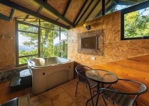 Chalet, bain à remous