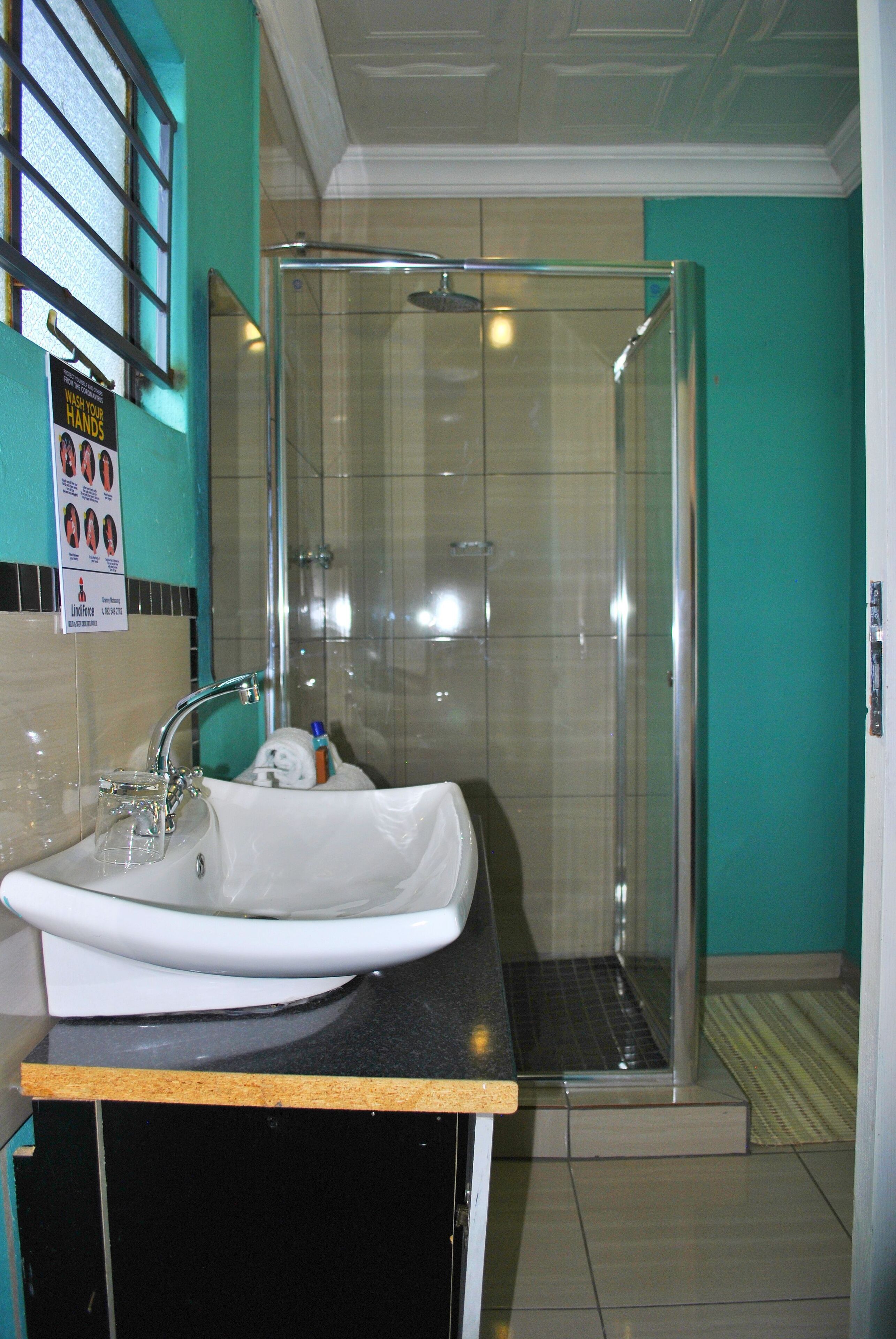 Bathroom sink