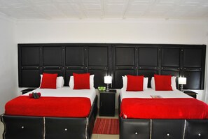 Double Room | In-room safe, individually decorated, individually furnished, desk - Lapologa Bed and Breakfast (Tzaneen)