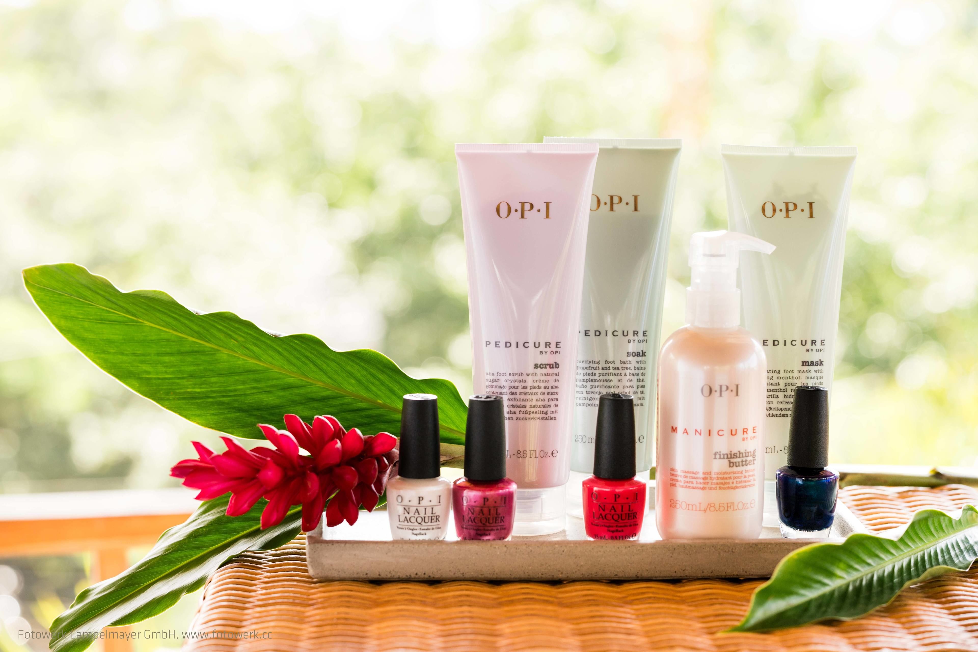 couples treatment room(s), hot tub, body treatments, aromatherapy