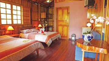 Minibar, coffres-forts dans les chambres, draps fournis