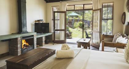 A Hilltop Country Retreat