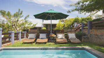 Outdoor pool, pool loungers