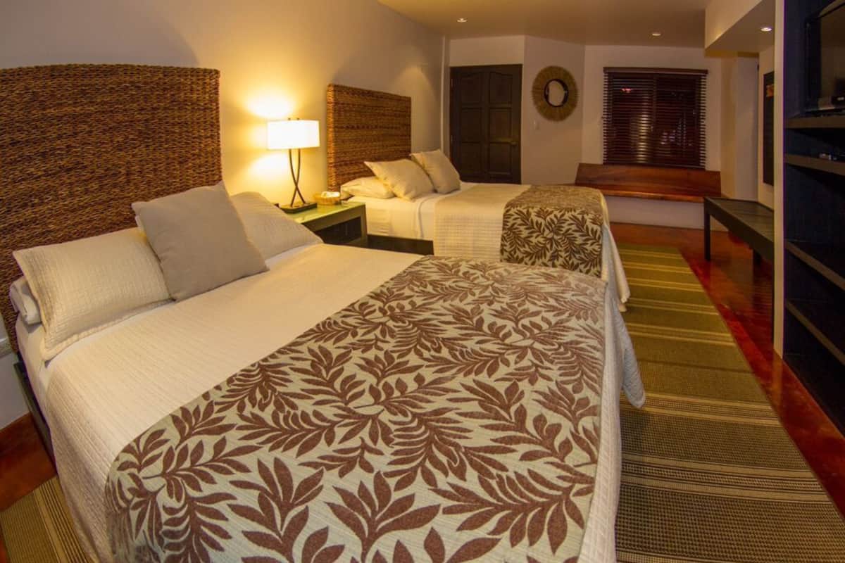 Standard Room, Garden View | Hypo-allergenic bedding, in-room safe, free WiFi