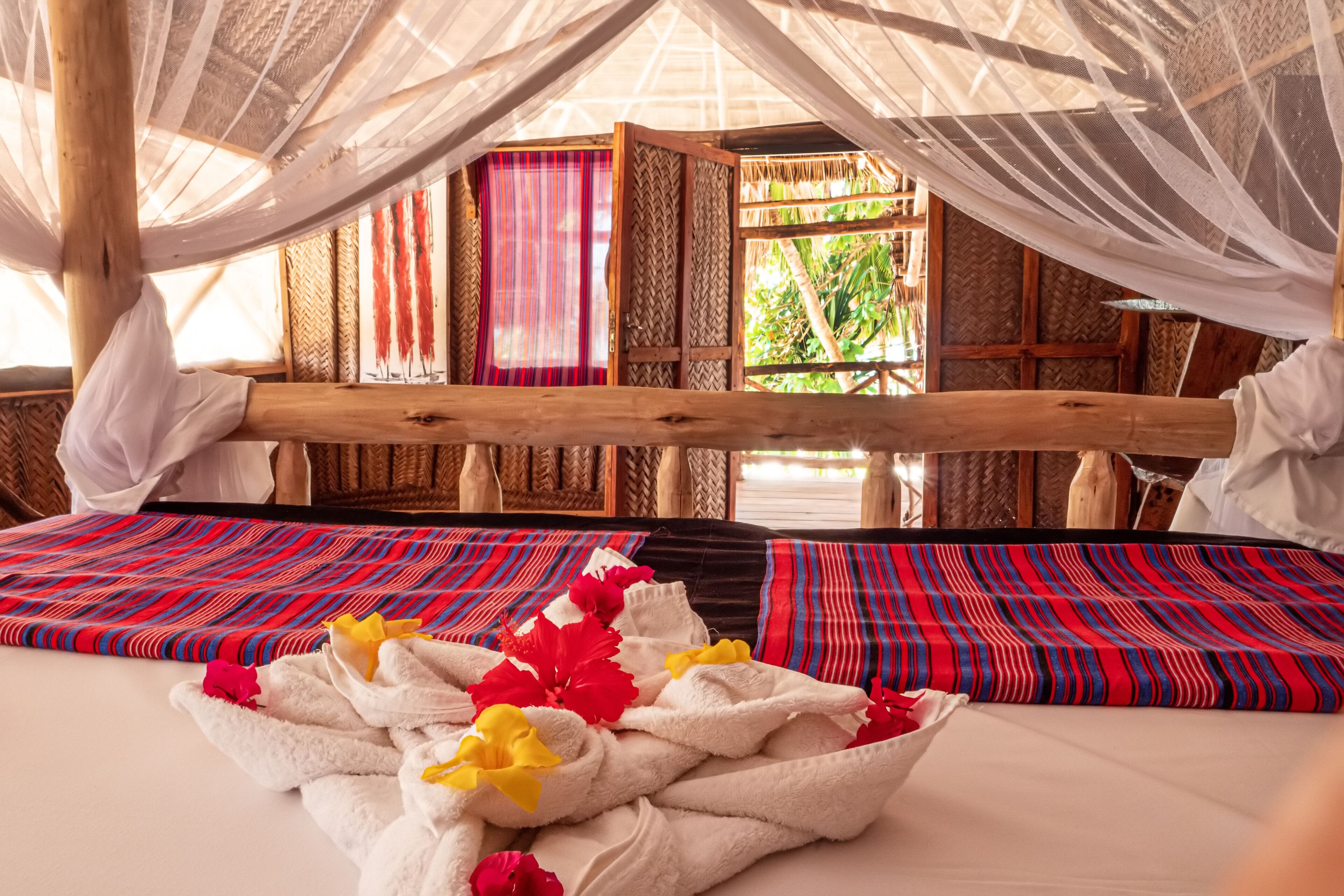 Panoramic Chalet, Beachfront