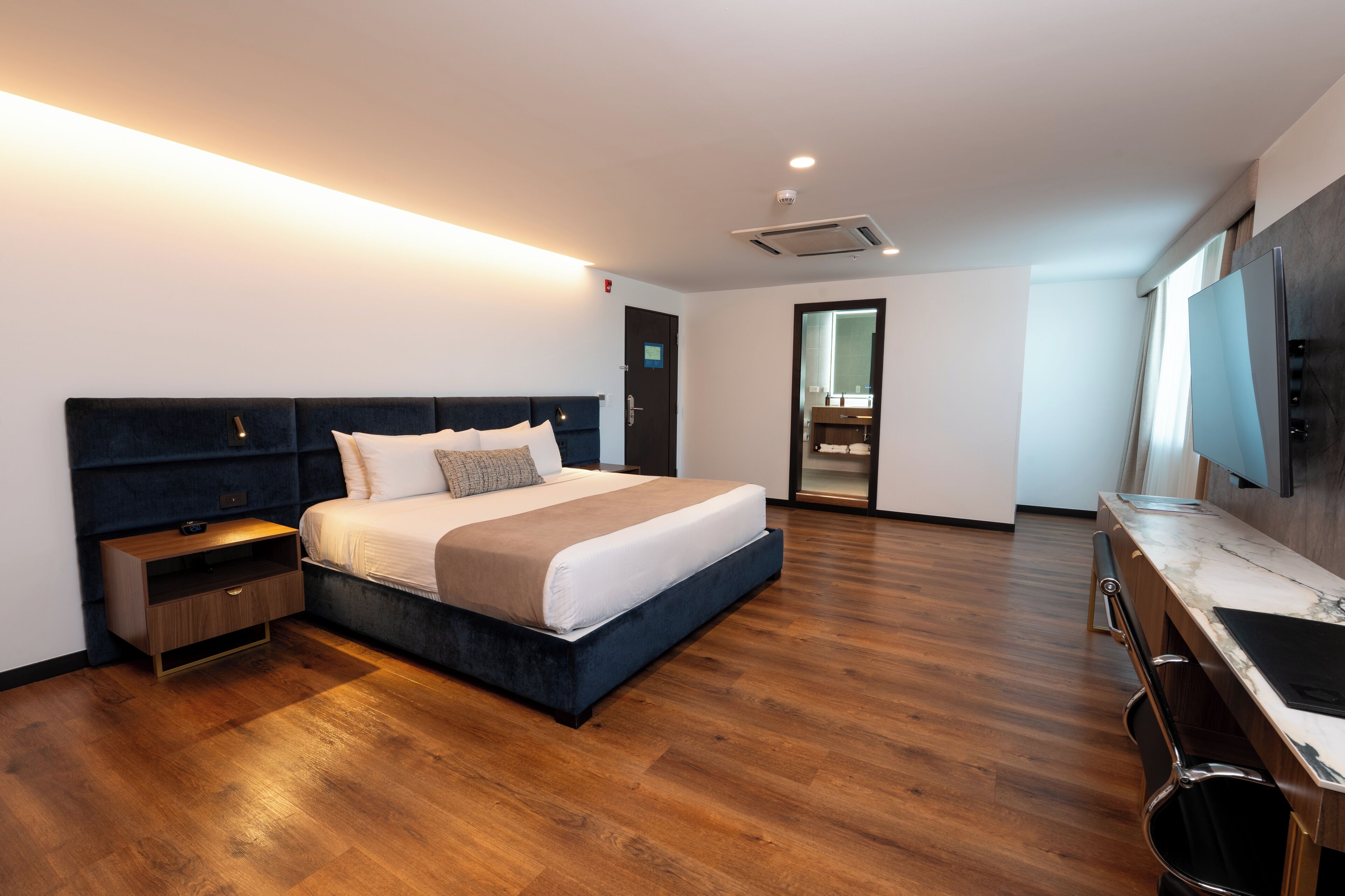 Suite studio exécutive, 1 très grand lit | 1 chambre, literie de qualité, coffre-fort pour ordinateur portable