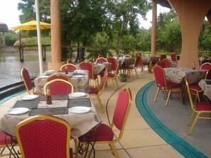 Breakfast, lunch, dinner served; local and international cuisine 