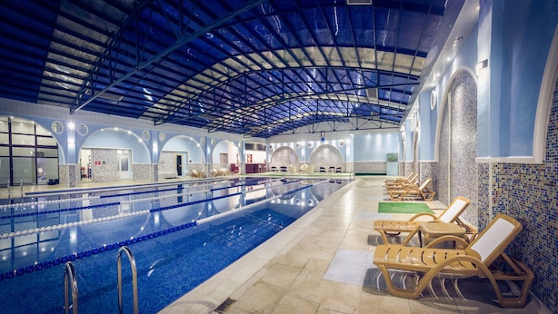 Indoor pool - Golden Falcon Hotel (Baku)