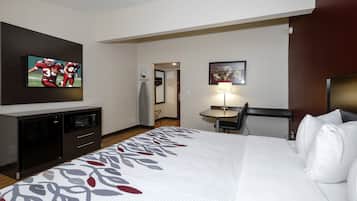 Superior Room, 1 King Bed (Smoke Free) | Premium bedding, desk, rollaway beds, free WiFi