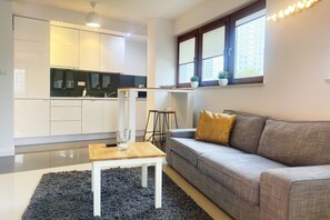 Deluxe Studio, Balcony, City View - erApartments Oxygen Residence (Warsaw)