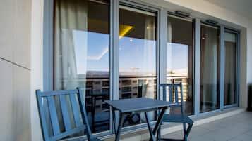 Superior Apartment, 1 Bedroom, Balcony, Garden View | 1 bedroom, iron/ironing board, cribs/infant beds, free WiFi