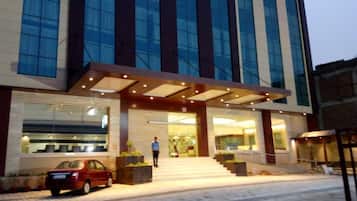 Front of property – evening/night