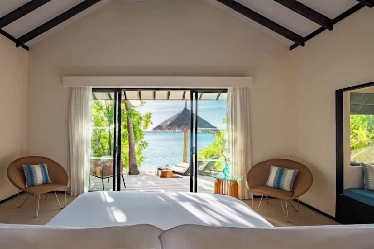 1 bedroom, premium bedding, minibar, in-room safe