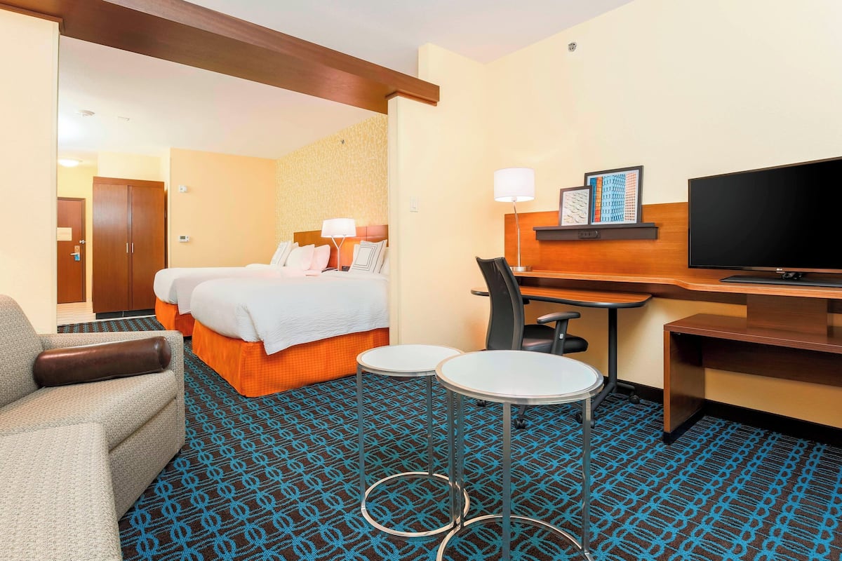 In-room safe, desk, laptop workspace, blackout drapes