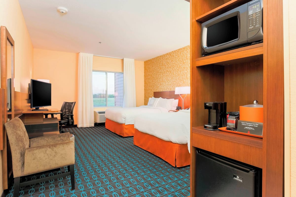 In-room safe, desk, laptop workspace, blackout drapes