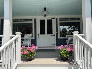 Exterior - The Harbor Inn (Kennebunkport)