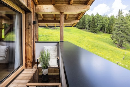 Comfort Double Room, 1 Bedroom, Private Bathroom, Slope side | 1 bedroom, premium bedding, Tempur-Pedic beds, in-room safe