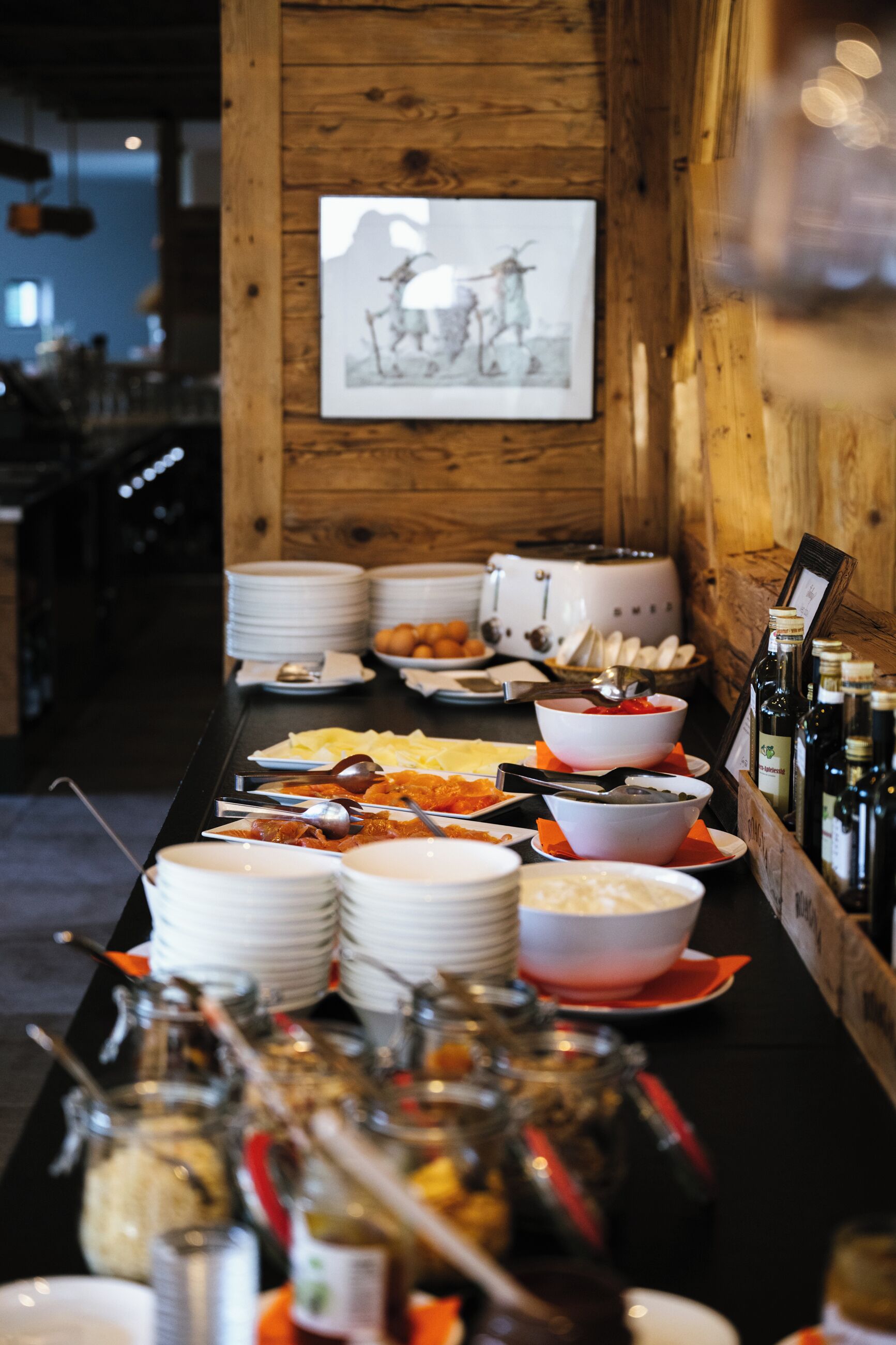 Daily buffet breakfast for a fee