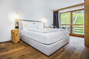 1 bedroom, premium bedding, Tempur-Pedic beds, in-room safe - Alpine Hotel Gran Fodá (Marebbe)