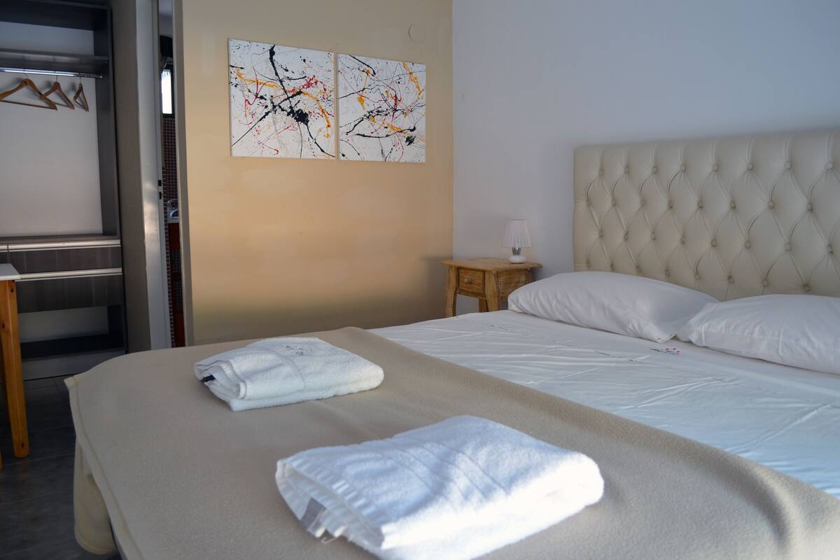 Habitación Premium doble, 1 habitación | 1 dormitorio, ropa de cama de alta calidad, wifi gratis