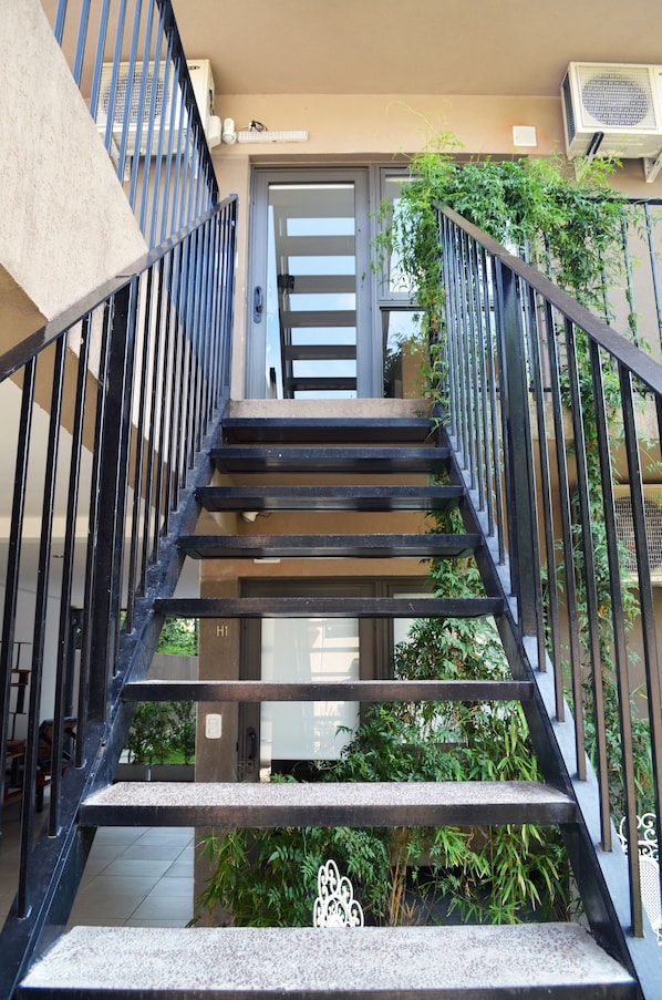 Staircase - Puerto Tigre Apartamentos (Tigre)