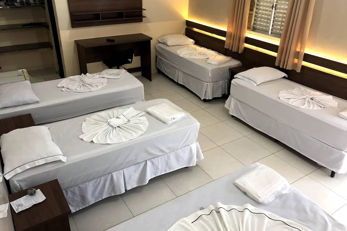 family room | minibar, free wifi, wheelchair access