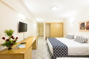Quarto Luxo Duplo Interno | 客房内保险箱、遮光窗帘、免费 WiFi