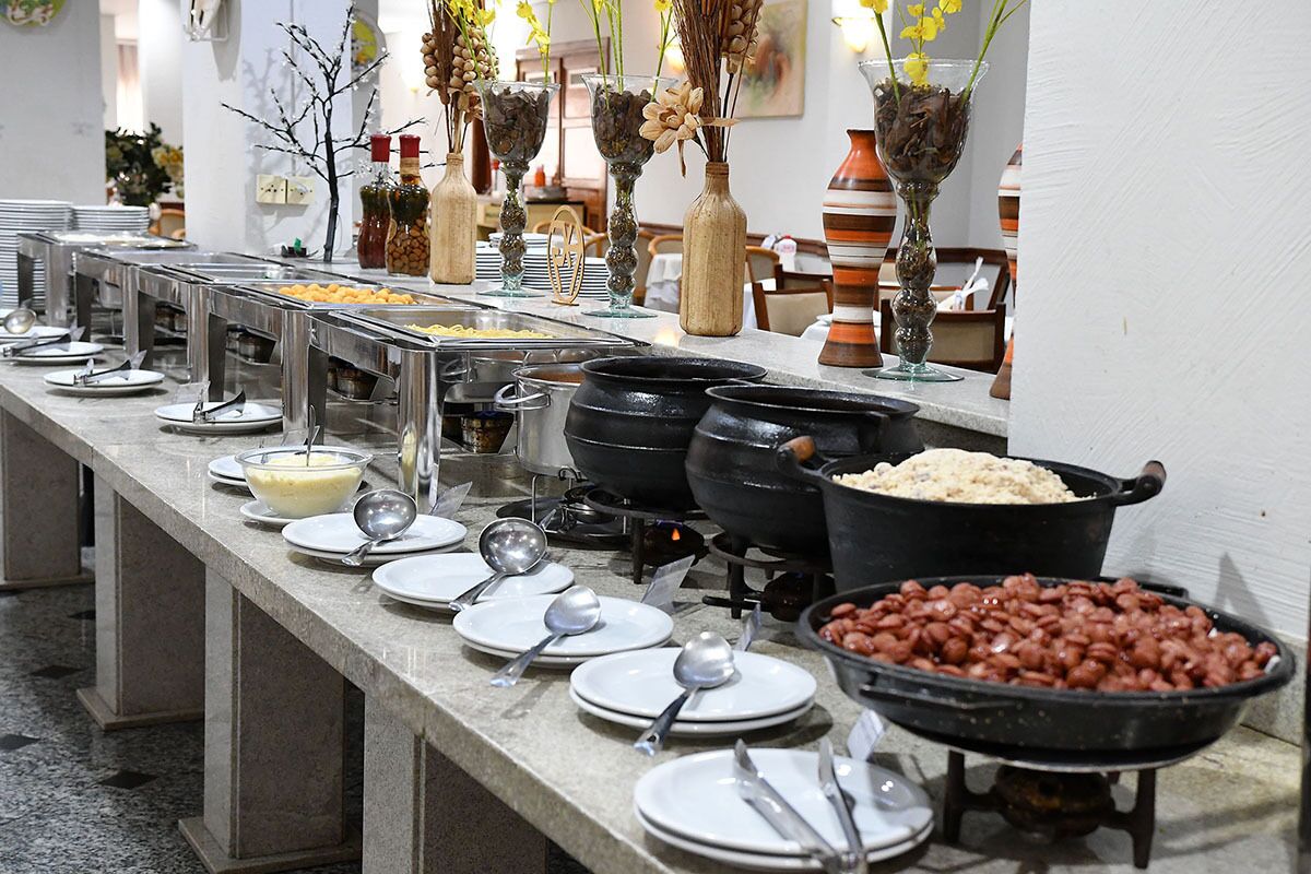 2 restaurants, breakfast, lunch, dinner served; brazilian cuisine