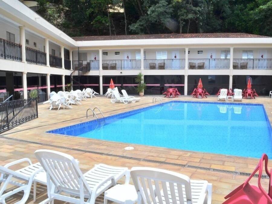 Piscina coperta, piscina all'aperto